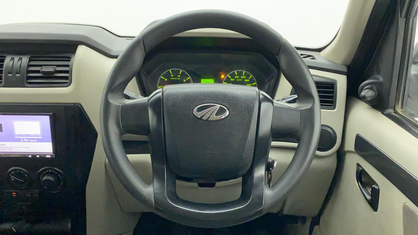 2019 Mahindra Scorpio S5, Diesel, Manual, 58,503 km, Steering Wheel Close Up