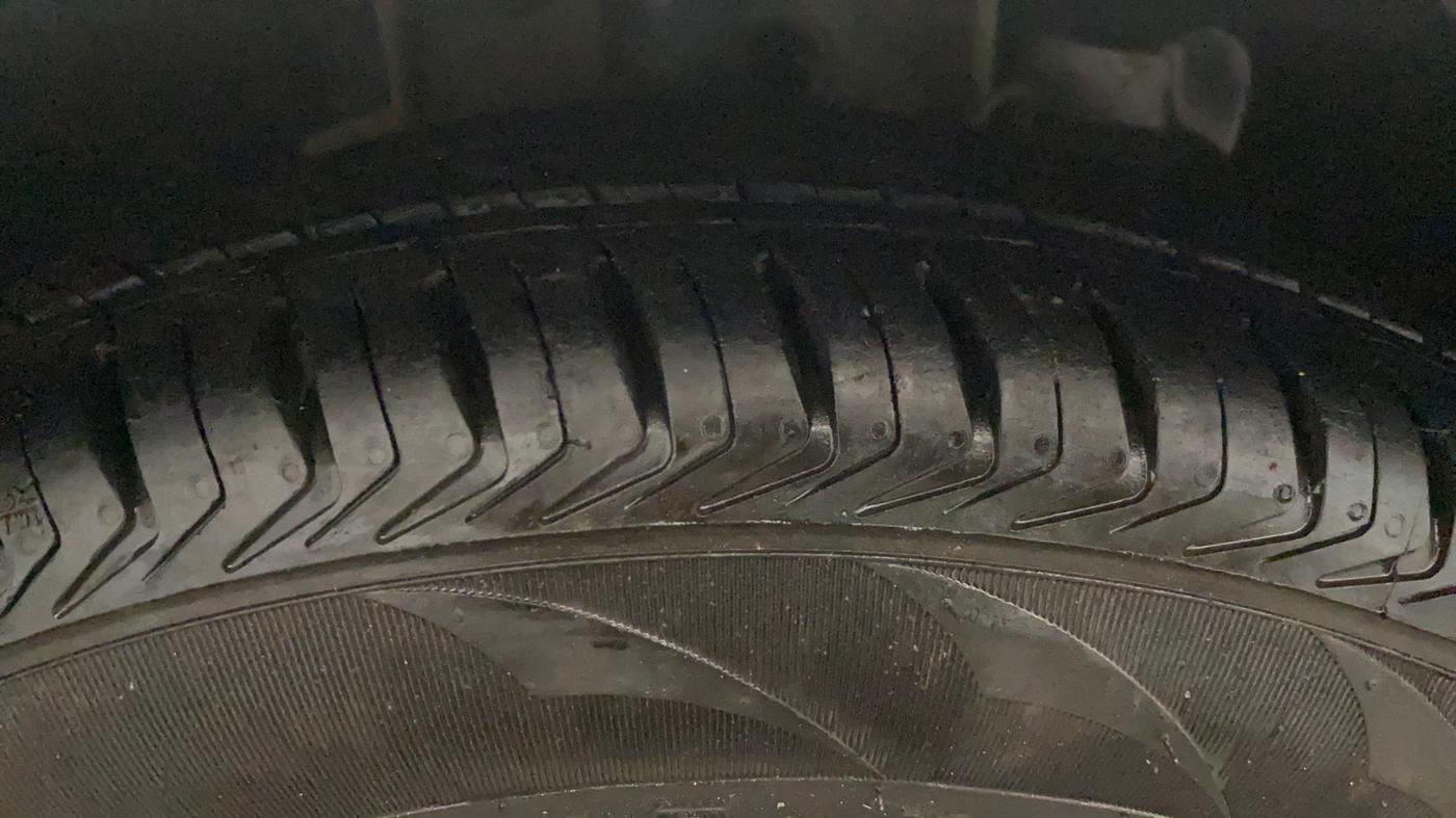 2020 Tata Tiago XT PETROL, Petrol, Manual, 73,250 km, Right Front Tyre Tread