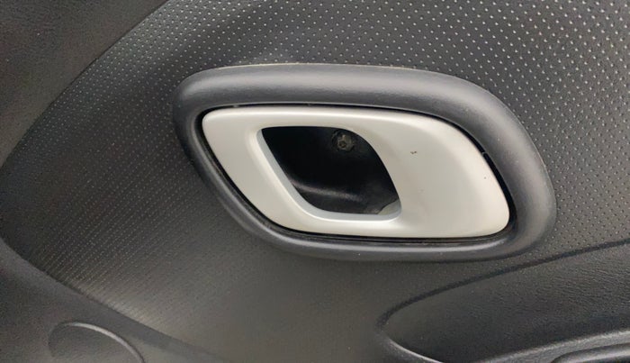 2018 Datsun Redi Go T (O), Petrol, Manual, 67,139 km, Driver Side Door Panels Control