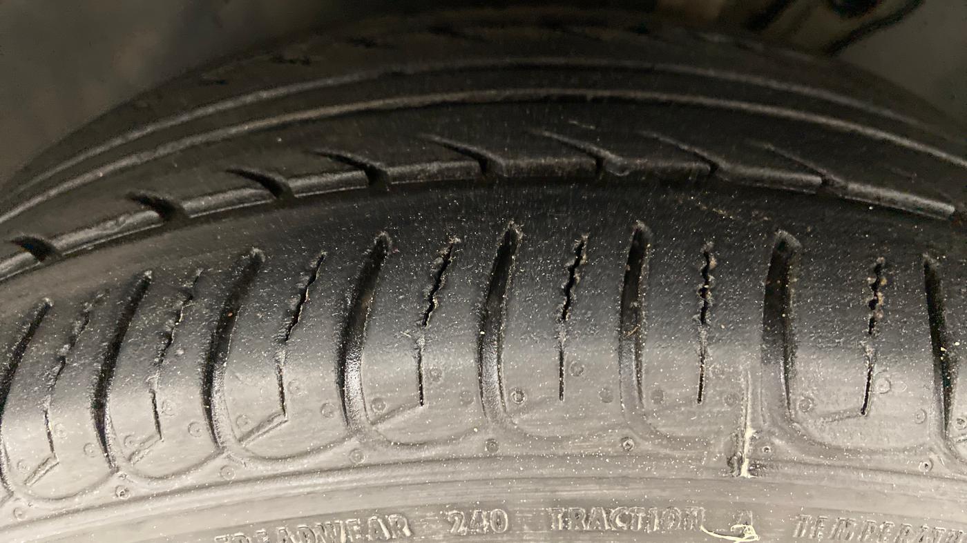 2018 Skoda Octavia LK 1.8 TSI AT, Petrol, Automatic, 90,553 km, Left Front Tyre Tread