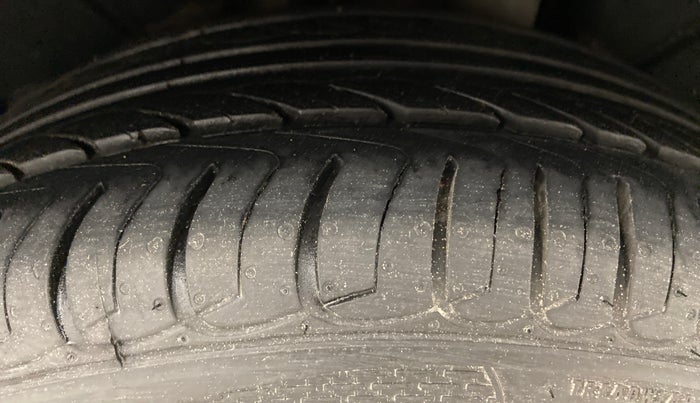 2018 Skoda Octavia LK 1.8 TSI AT, Petrol, Automatic, 90,553 km, Left Rear Tyre Tread