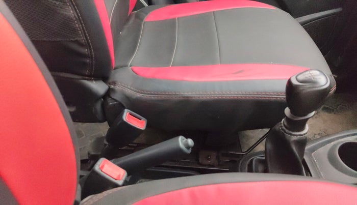 2018 Datsun Redi Go A, Petrol, Manual, 38,654 km, Gear Lever