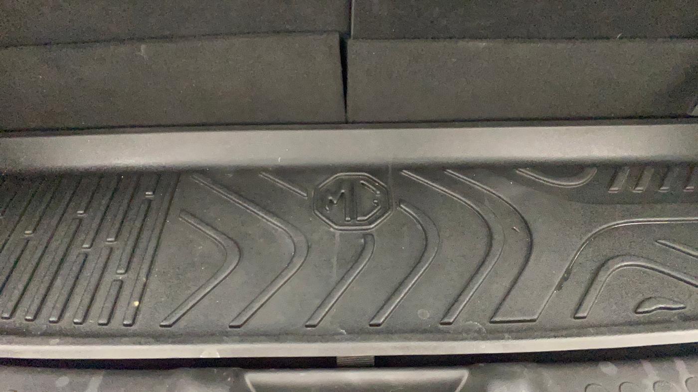 2021 MG HECTOR PLUS SHARP 1.5 PETROL TURBO CVT 6-STR, Petrol, Automatic, 32,797 km, Boot Inside