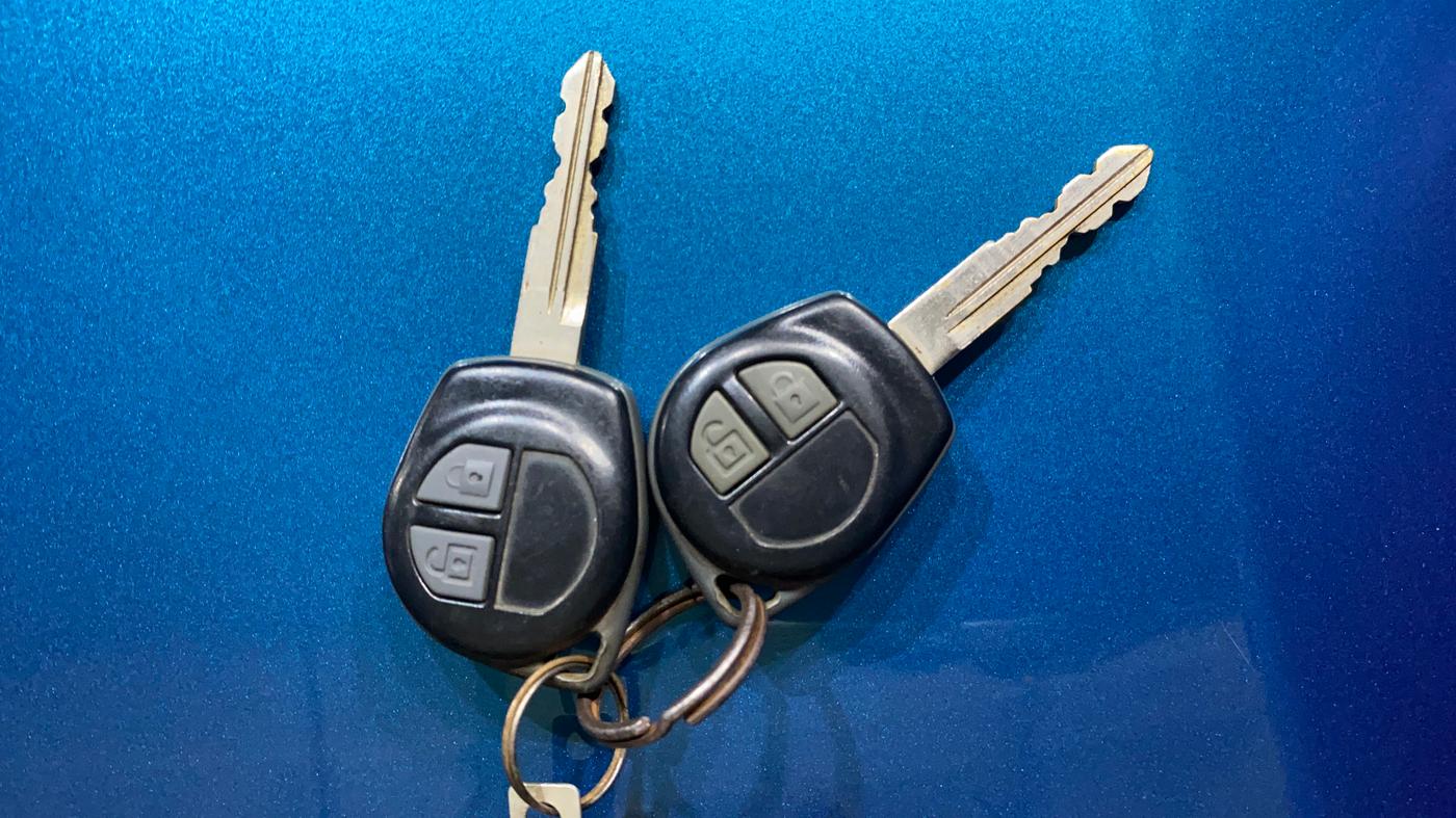 2013 Maruti Swift Dzire VXI, Petrol, Manual, 50,679 km, Key Close Up