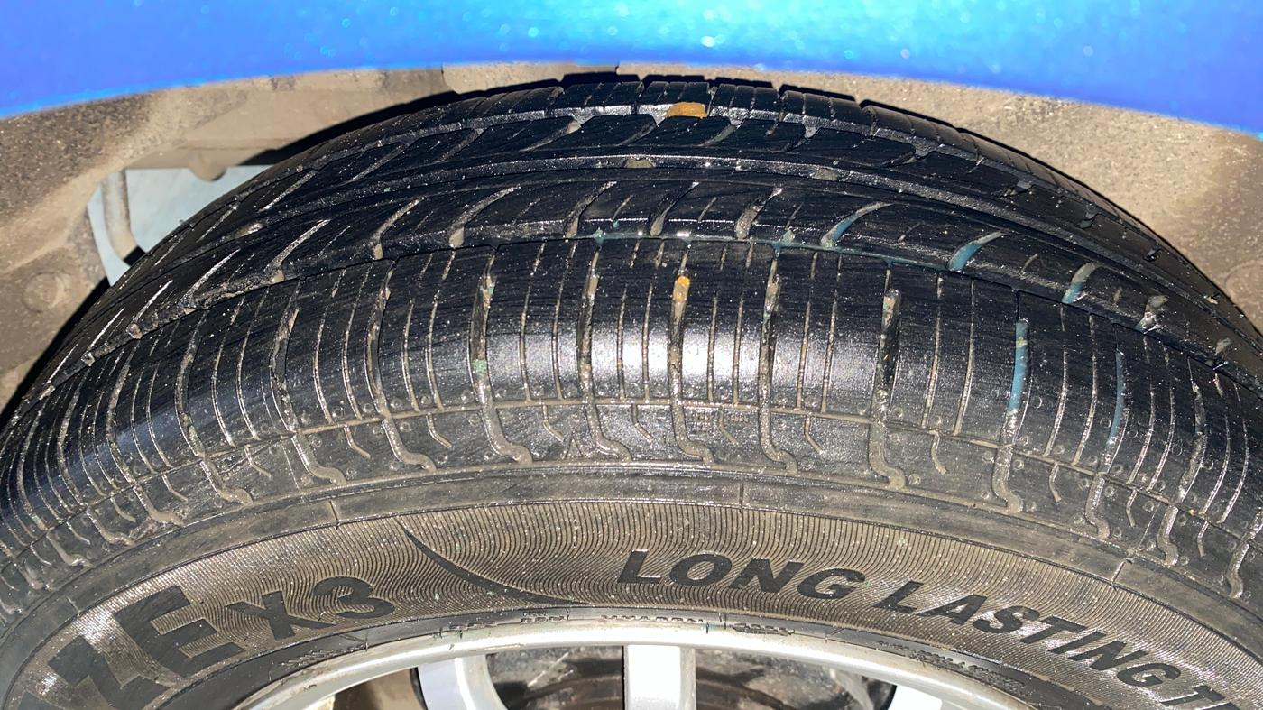 2013 Maruti Swift Dzire VXI, Petrol, Manual, 50,679 km, Right Rear Tyre Tread