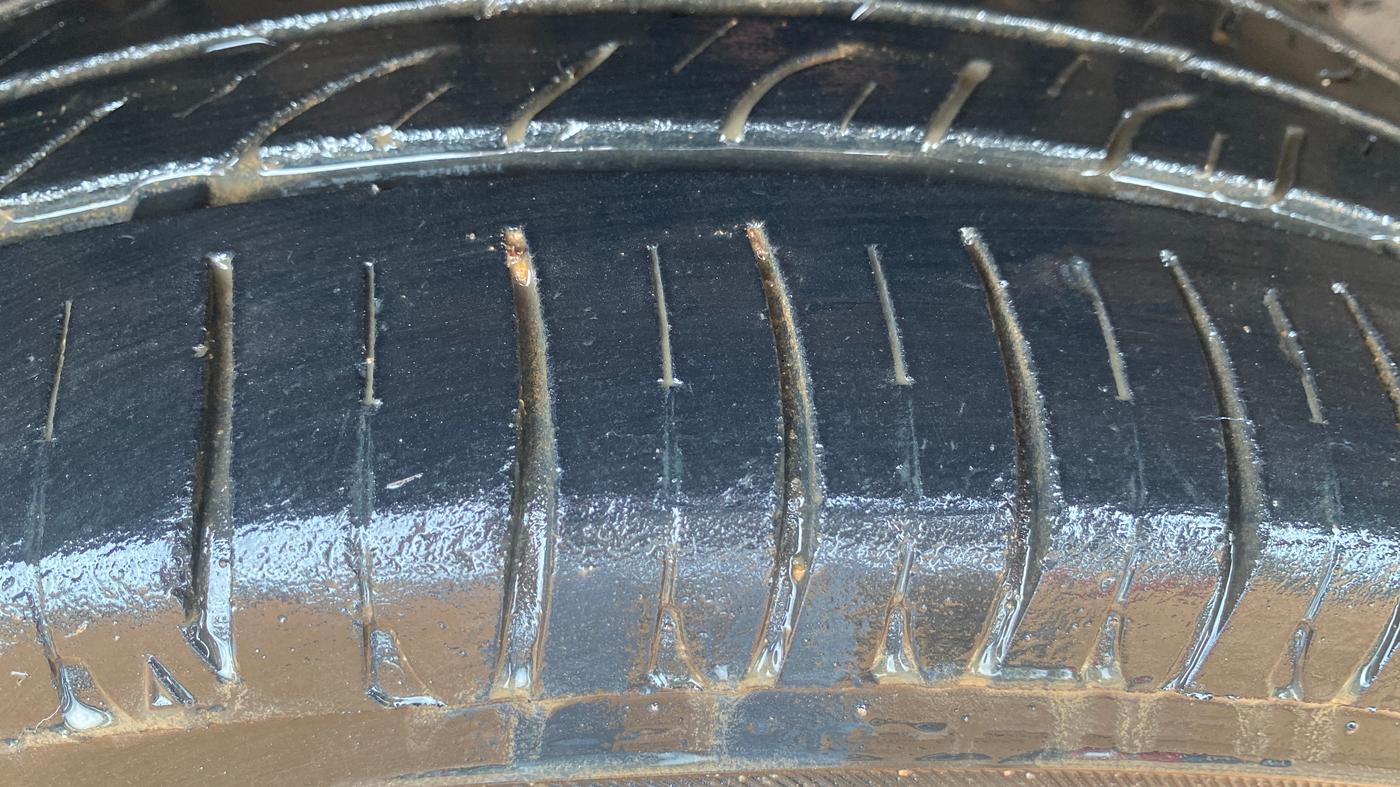 2018 Toyota YARIS V MT, Petrol, Manual, 69,284 km, Left Front Tyre Tread