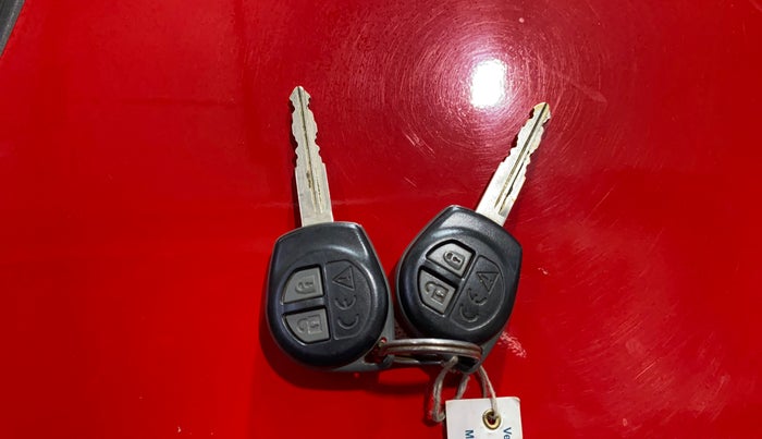 2020 Maruti Swift VXI AMT, Petrol, Automatic, 86,934 km, Key Close Up