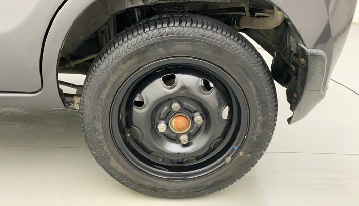 2015 Maruti Alto K10 VXI (O), Petrol, Manual, 30,551 km, Left Rear Wheel