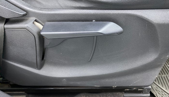 2014 Ford Ecosport 1.5TITANIUM TDCI, Diesel, Manual, 1,38,817 km, Driver Side Adjustment Panel