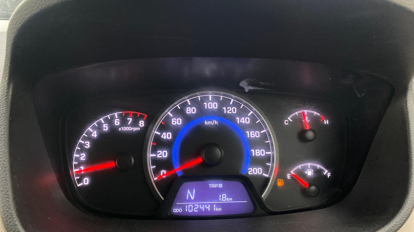 2015 Hyundai Grand i10 ASTA AT 1.2 KAPPA VTVT, Petrol, Automatic, 1,02,441 km, Odometer Image