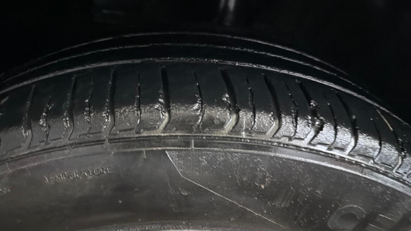 2021 Hyundai VENUE SX 1.0 TURBO, Petrol, Manual, 52,401 km, Left Front Tyre Tread