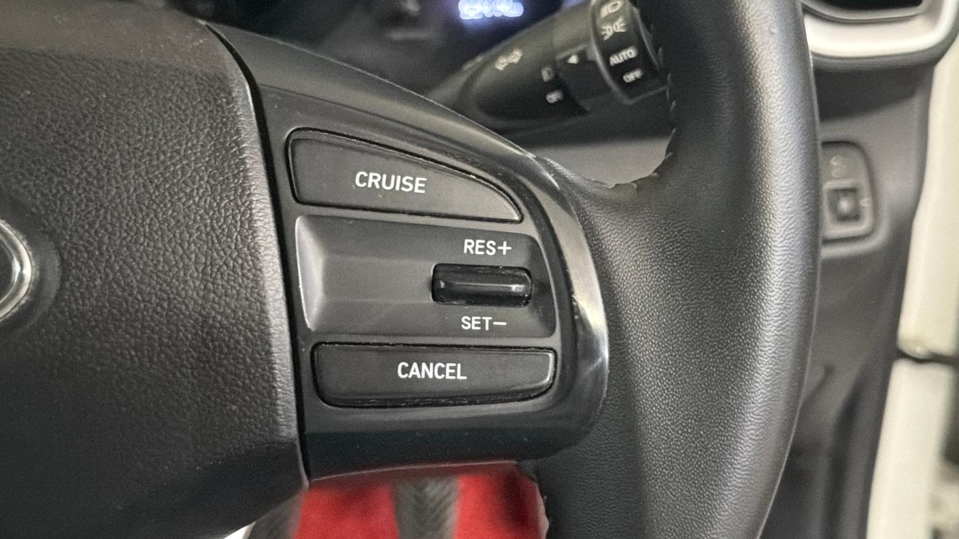 2021 Hyundai VENUE SX 1.0 TURBO, Petrol, Manual, 52,401 km, Adaptive Cruise Control