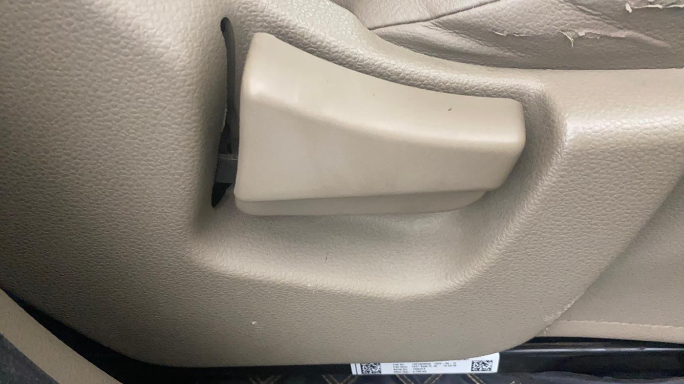 2023 Mahindra BOLERO NEO N 4, Diesel, Manual, 18,923 km, Driver Side Adjustment Panel