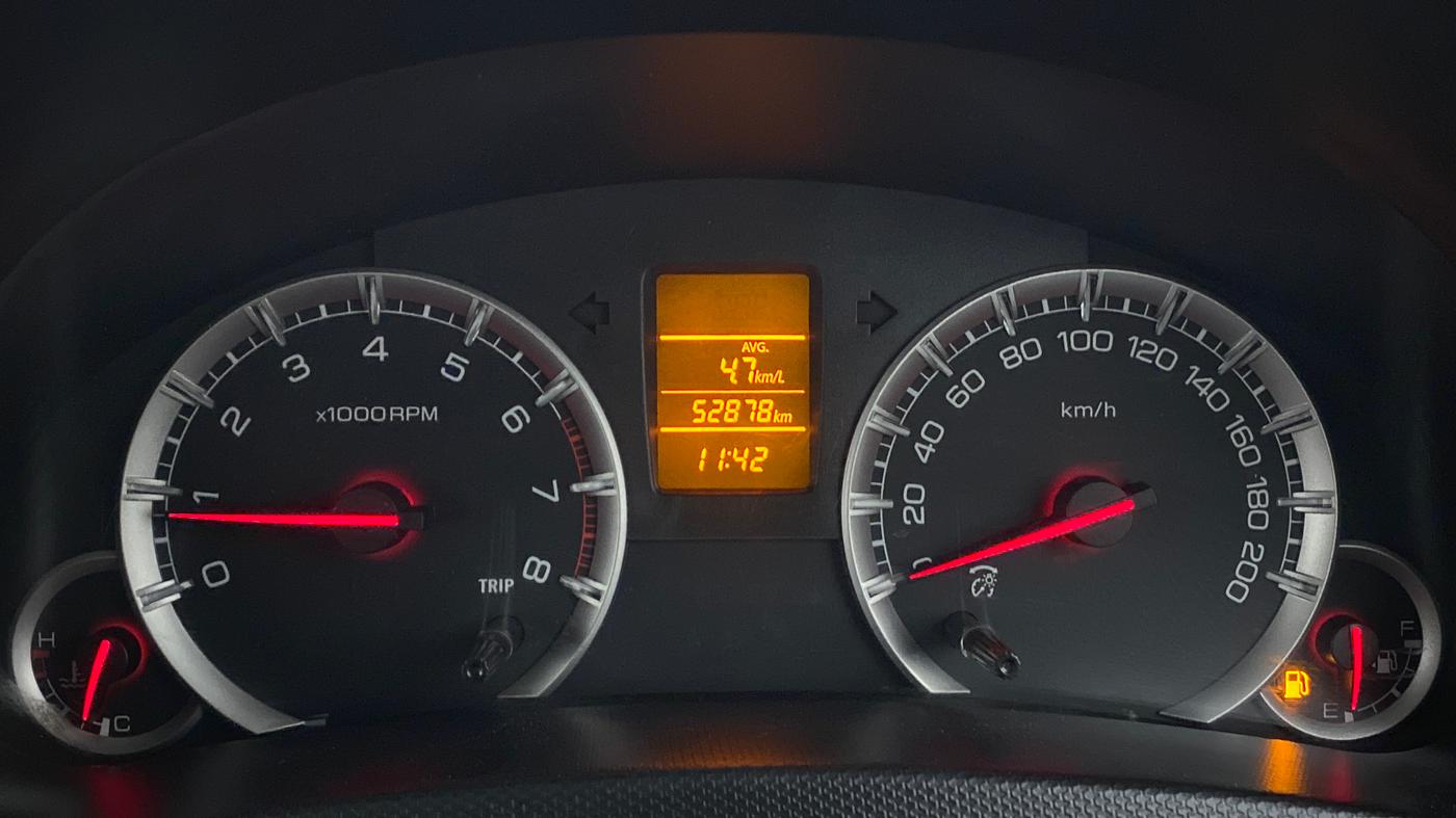 2016 Maruti Swift VXI, CNG, Manual, 52,878 km, Odometer Image