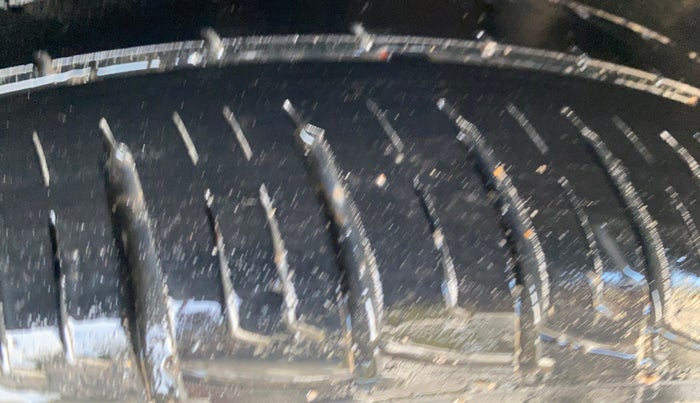 2020 Maruti Vitara Brezza VDI, Diesel, Manual, 42,566 km, Left Rear Tyre Tread