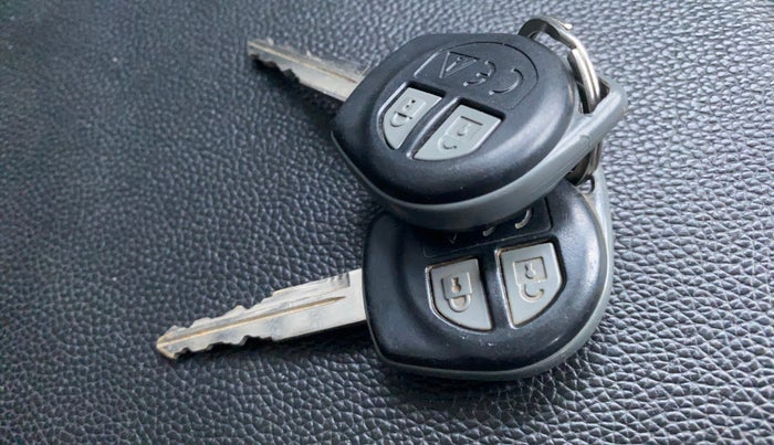 2020 Maruti Vitara Brezza VDI, Diesel, Manual, 42,566 km, Key Close Up