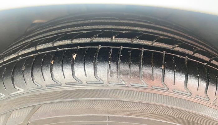 2022 Tata TIGOR XZ PLUS CNG, CNG, Manual, 73,529 km, Left Front Tyre Tread