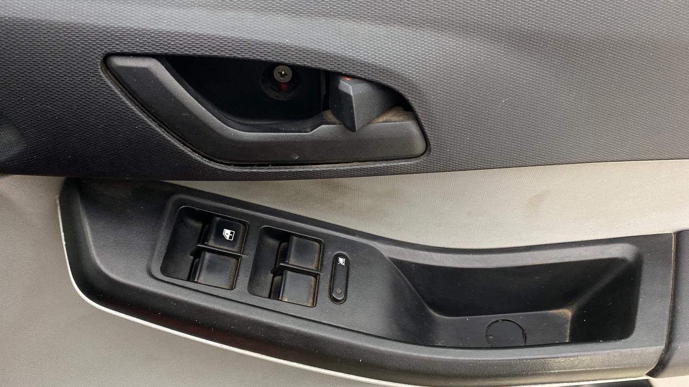 2021 Tata Tiago XT PETROL, Petrol, Manual, 41,667 km, Driver Side Door Panels Control