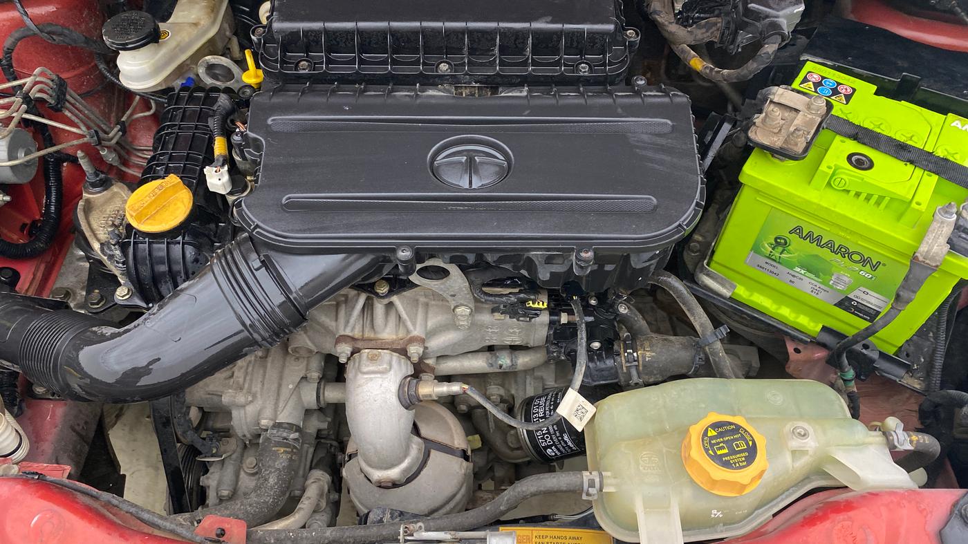 2021 Tata Tiago XT PETROL, Petrol, Manual, 41,667 km, Engine View