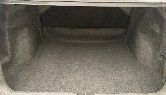 2014 Honda City 1.5L I-VTEC V MT, Petrol, Manual, 1,17,962 km, Boot Inside