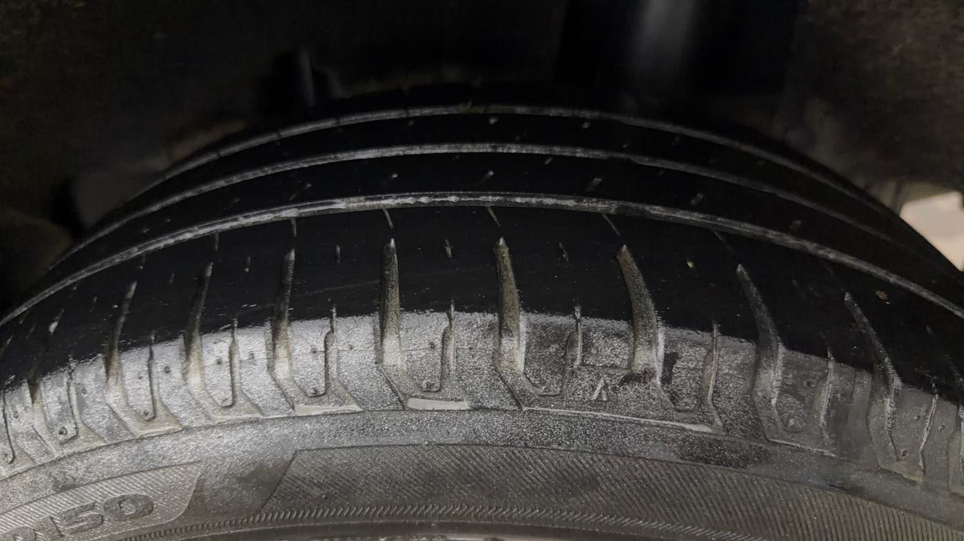 2020 Maruti Baleno ALPHA PETROL 1.2, Petrol, Manual, 69,403 km, Left Rear Tyre Tread