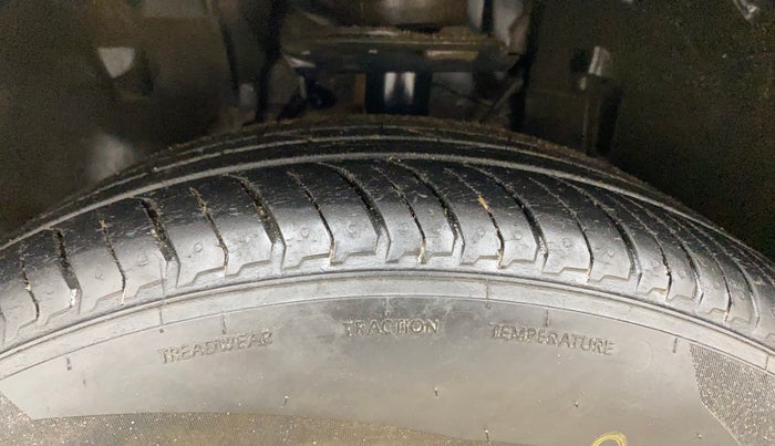 2022 Tata ALTROZ XZ PLUS PETROL DARK EDITION, Petrol, Manual, 68,464 km, Left Front Tyre Tread