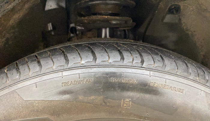 2022 Tata ALTROZ XZ PLUS PETROL DARK EDITION, Petrol, Manual, 68,464 km, Right Front Tyre Tread