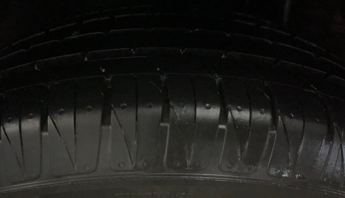 2023 KIA SONET 	 HTX 1.0 TURBO DCT, Petrol, Automatic, 27,463 km, Left Rear Tyre Tread