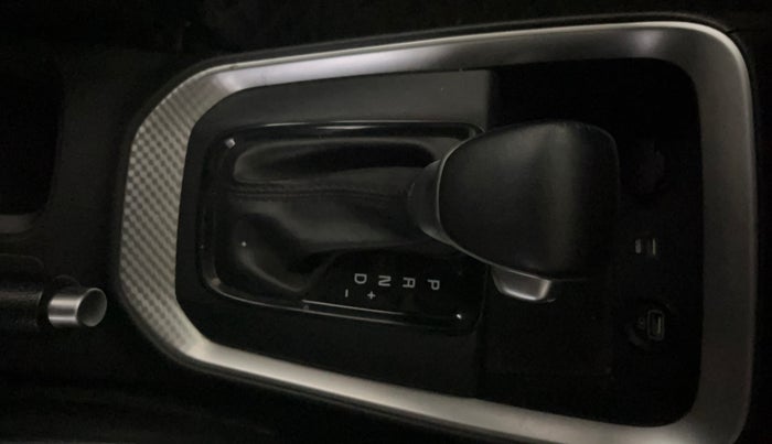 2023 KIA SONET 	 HTX 1.0 TURBO DCT, Petrol, Automatic, 27,463 km, Gear Lever