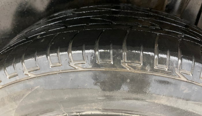 2021 Maruti Vitara Brezza ZXI PLUS DUAL TONE, Petrol, Manual, 82,082 km, Left Rear Tyre Tread