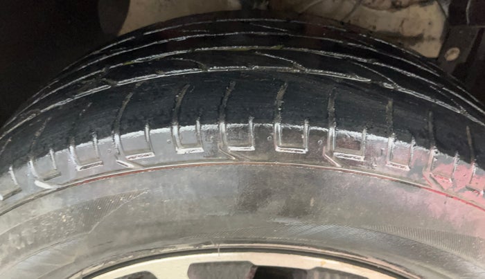 2021 Maruti Vitara Brezza ZXI PLUS DUAL TONE, Petrol, Manual, 82,082 km, Right Front Tyre Tread