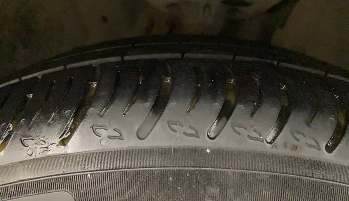 2018 Honda WR-V 1.5L I-DTEC VX MT, Diesel, Manual, 1,34,614 km, Right Front Tyre Tread