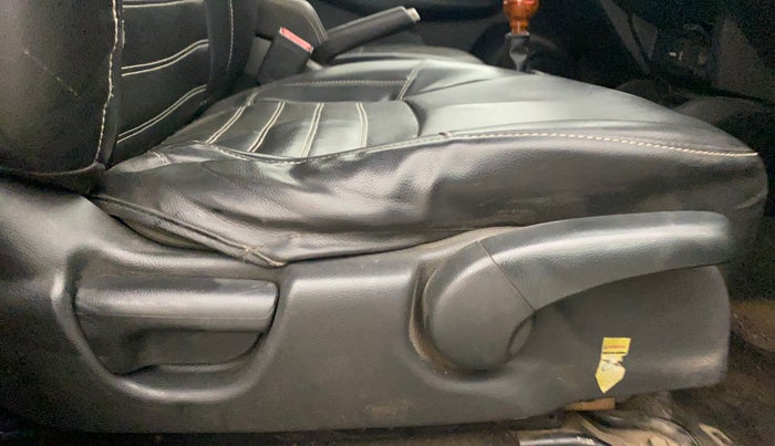 2018 Honda WR-V 1.5L I-DTEC VX MT, Diesel, Manual, 1,34,614 km, Driver Side Adjustment Panel