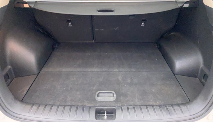 2016 Hyundai Tucson 2WD AT GLS DIESEL, Diesel, Automatic, 63,547 km, Boot Inside