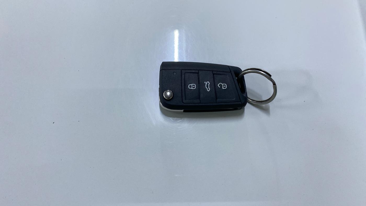 2024 Skoda SLAVIA AMBITION 1.0L TSI MT, Petrol, Manual, 8,675 km, Key Close Up