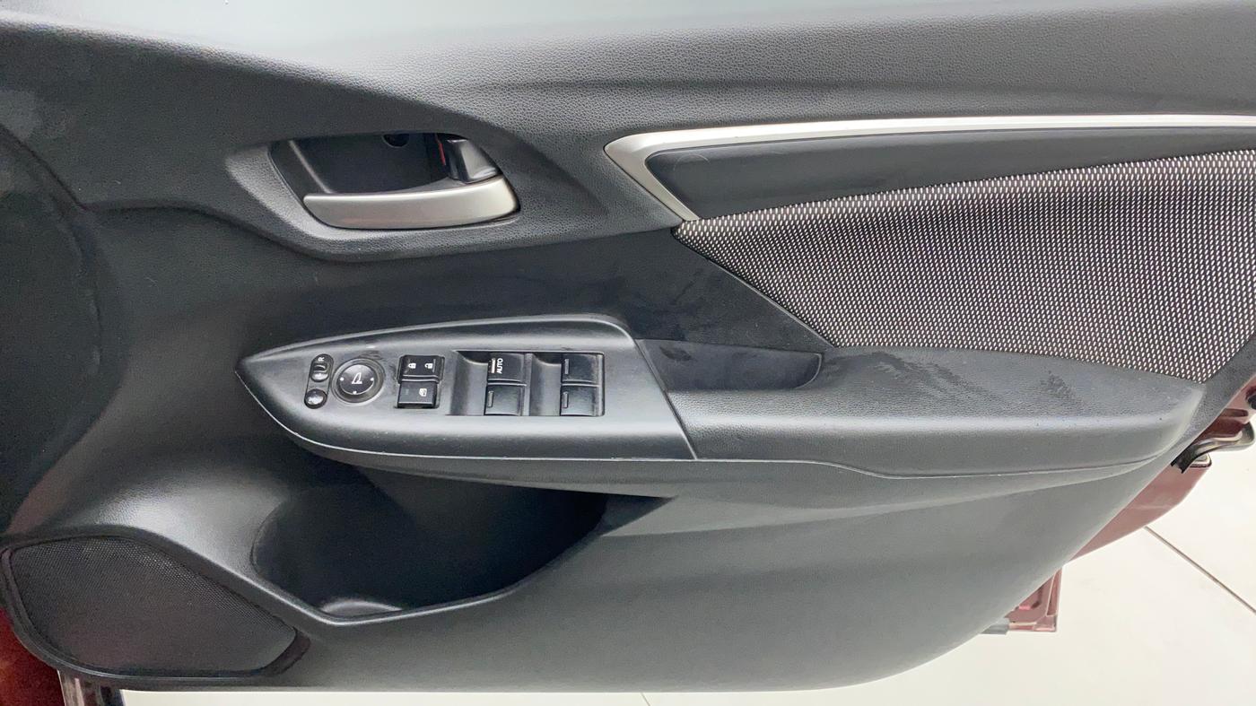 2018 Honda WR-V 1.2 i-VTEC VX MT, Petrol, Manual, 56,325 km, Driver Side Door Panels Control