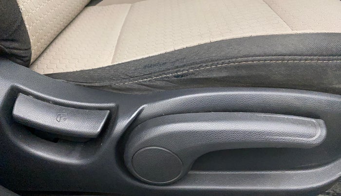 2017 Hyundai Elite i20 ASTA 1.4 CRDI (O), Diesel, Manual, 78,817 km, Driver Side Adjustment Panel