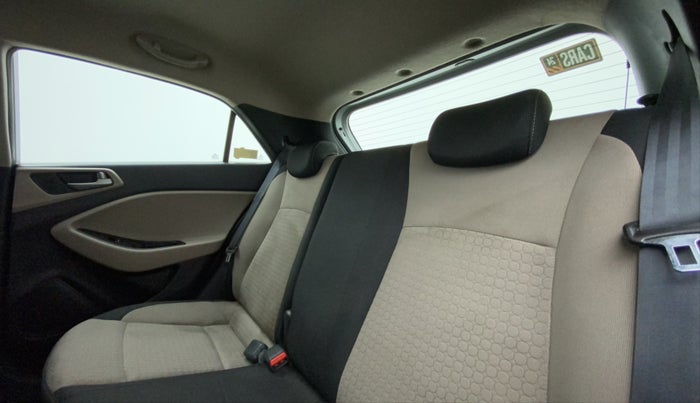 2017 Hyundai Elite i20 ASTA 1.4 CRDI (O), Diesel, Manual, 78,817 km, Right Side Rear Door Cabin