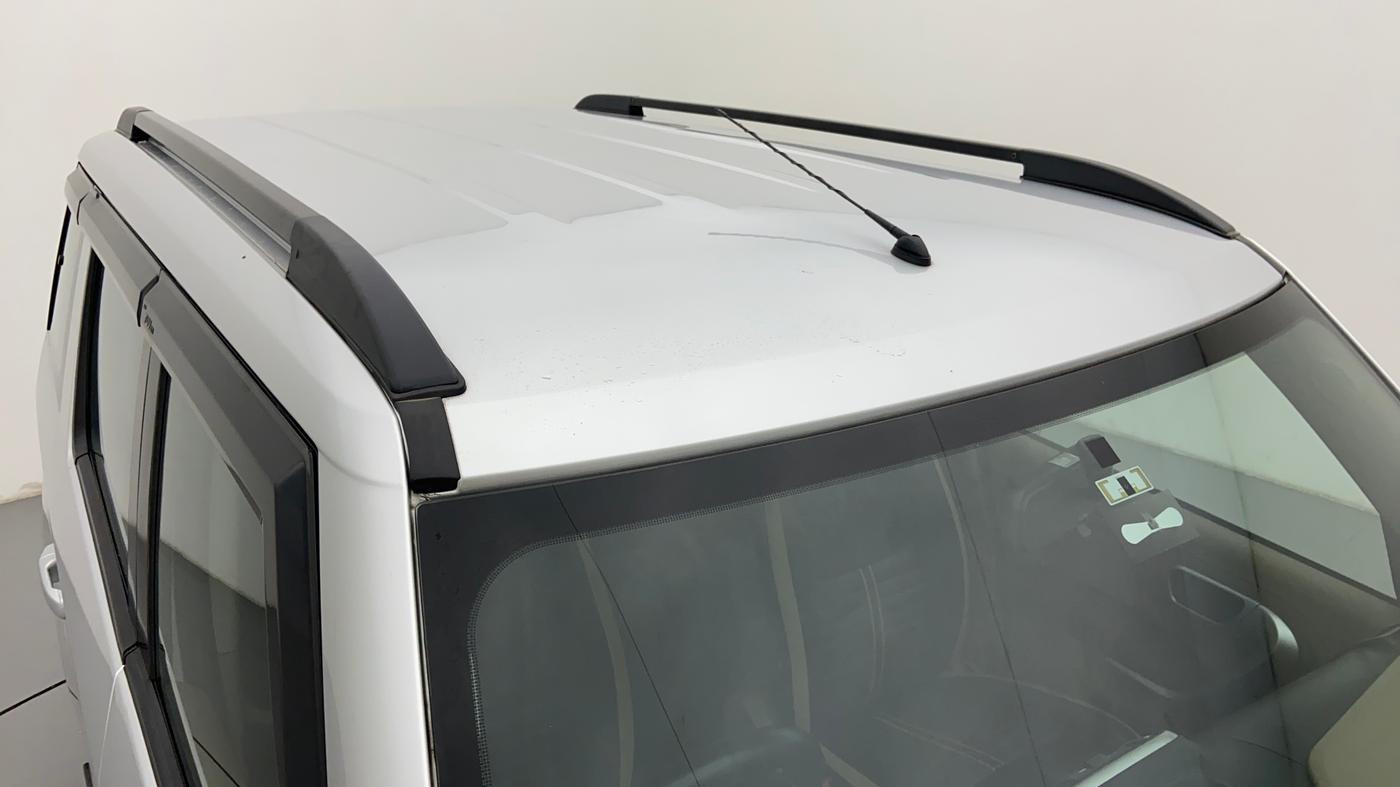 2017 Mahindra TUV300 T8, Diesel, Manual, 19,065 km, Roof