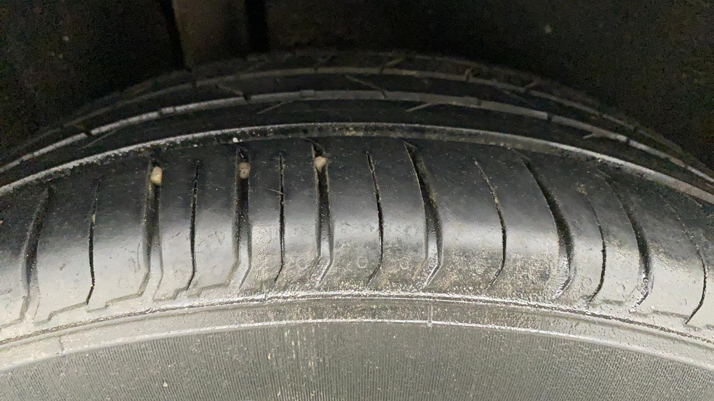 2018 Ford Ecosport TITANIUM 1.5L PETROL, CNG, Manual, 72,037 km, Right Rear Tyre Tread