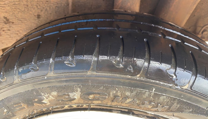 2019 Hyundai Grand i10 SPORTZ 1.2 KAPPA VTVT, Petrol, Manual, 26,321 km, Left Rear Tyre Tread