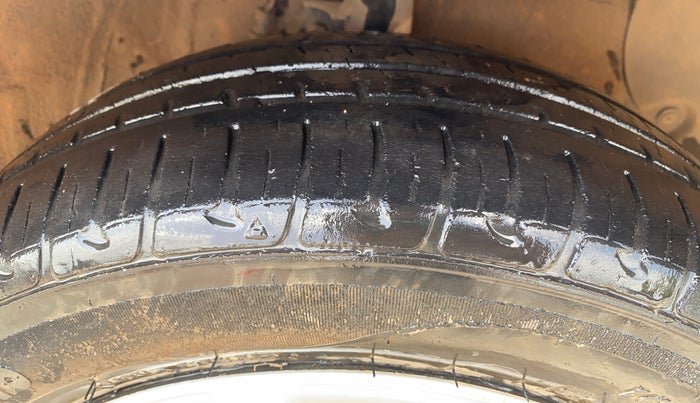 2019 Hyundai Grand i10 SPORTZ 1.2 KAPPA VTVT, Petrol, Manual, 26,321 km, Right Front Tyre Tread