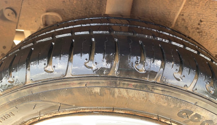 2019 Hyundai Grand i10 SPORTZ 1.2 KAPPA VTVT, Petrol, Manual, 26,321 km, Right Rear Tyre Tread