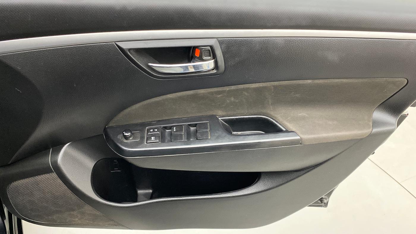 2012 Maruti Swift ZXI D, Petrol, Manual, 95,787 km, Driver Side Door Panels Control