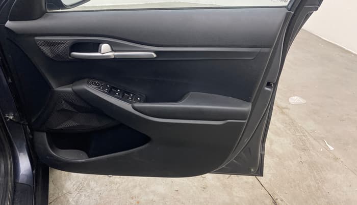 2022 KIA SELTOS HTK PLUS AT 1.5 DIESEL, Diesel, Automatic, 44,485 km, Driver Side Door Panels Control