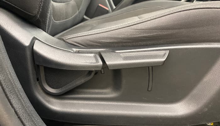 2022 KIA SELTOS HTK PLUS AT 1.5 DIESEL, Diesel, Automatic, 44,485 km, Driver Side Adjustment Panel