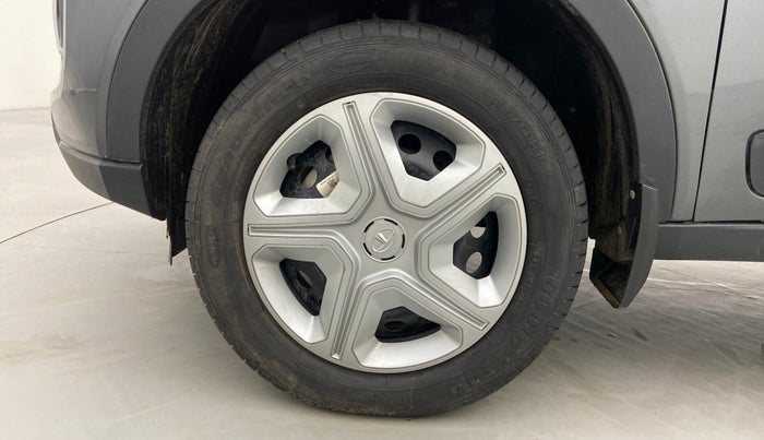2022 Tata NEXON XM SUNROOF PETROL, Petrol, Manual, 6,646 km, Left Front Wheel