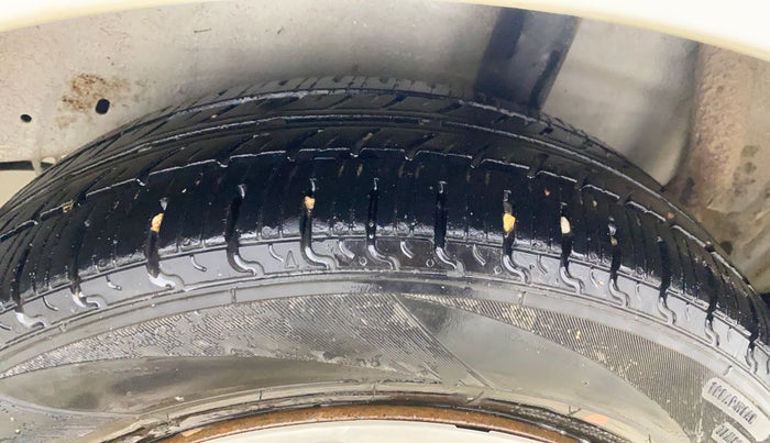 2017 Maruti Celerio VXI CNG, CNG, Manual, 57,687 km, Left Rear Tyre Tread