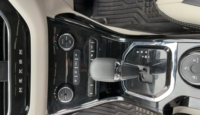 2021 Tata NEXON XZA PLUS (O) DIESEL, Diesel, Automatic, 73,484 km, Gear Lever