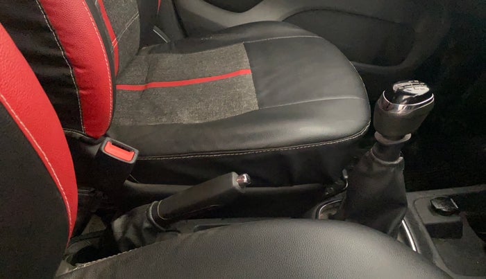 2018 Renault Kwid RXT 1.0 (O), Petrol, Manual, 46,060 km, Gear Lever